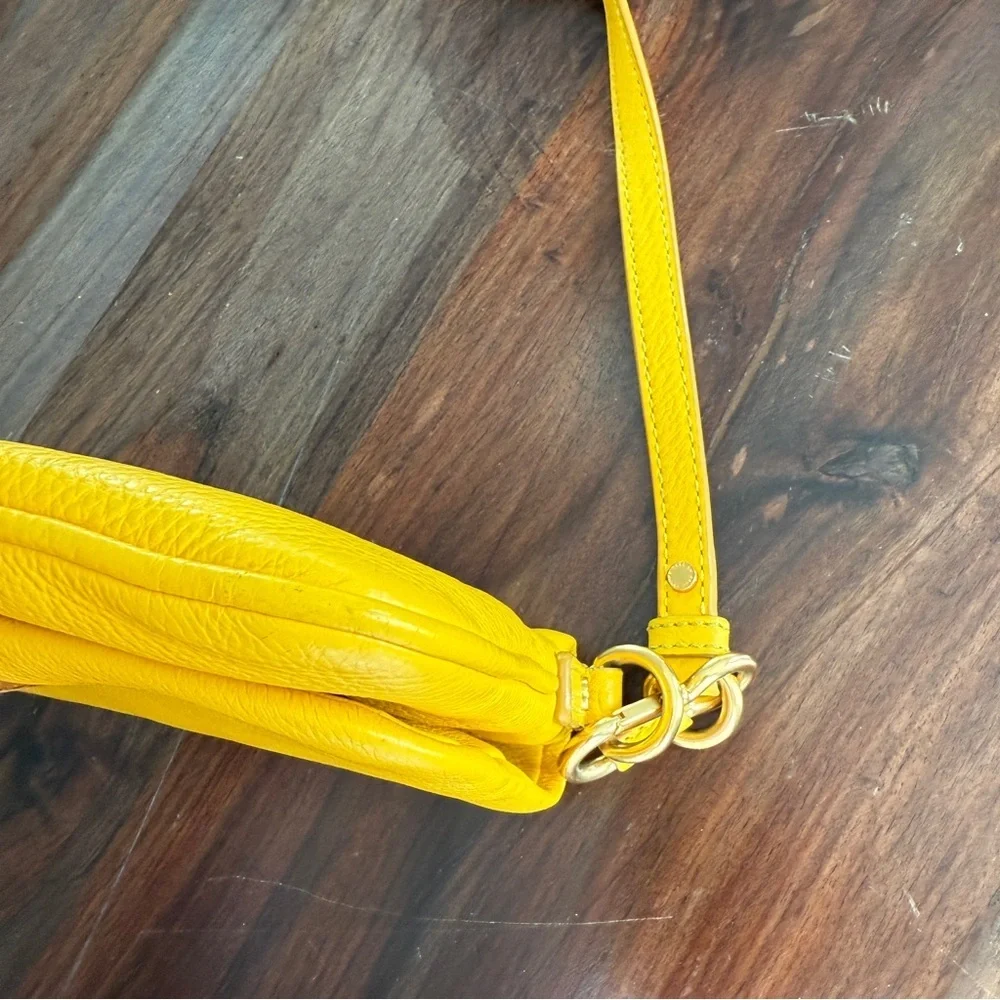 Marc by Marc Jacobs Yellow Leather Too Hot To Handle Sofia Crossbody Bag - Picture 6 of 10